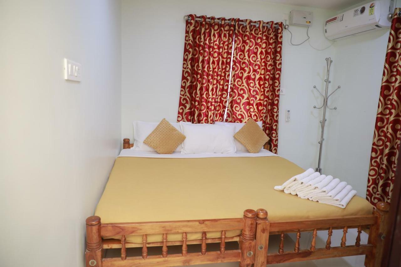 Pavithram Residency Bed & Breakfast Kollam Dış mekan fotoğraf