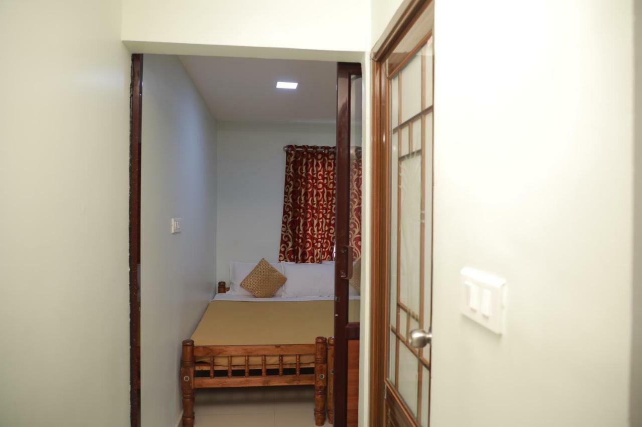 Pavithram Residency Bed & Breakfast Kollam Dış mekan fotoğraf